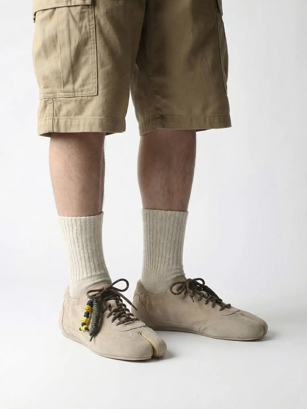 6CRAYON | Khaki Suede Cowhide Thin-Sole Tabi Sneakers