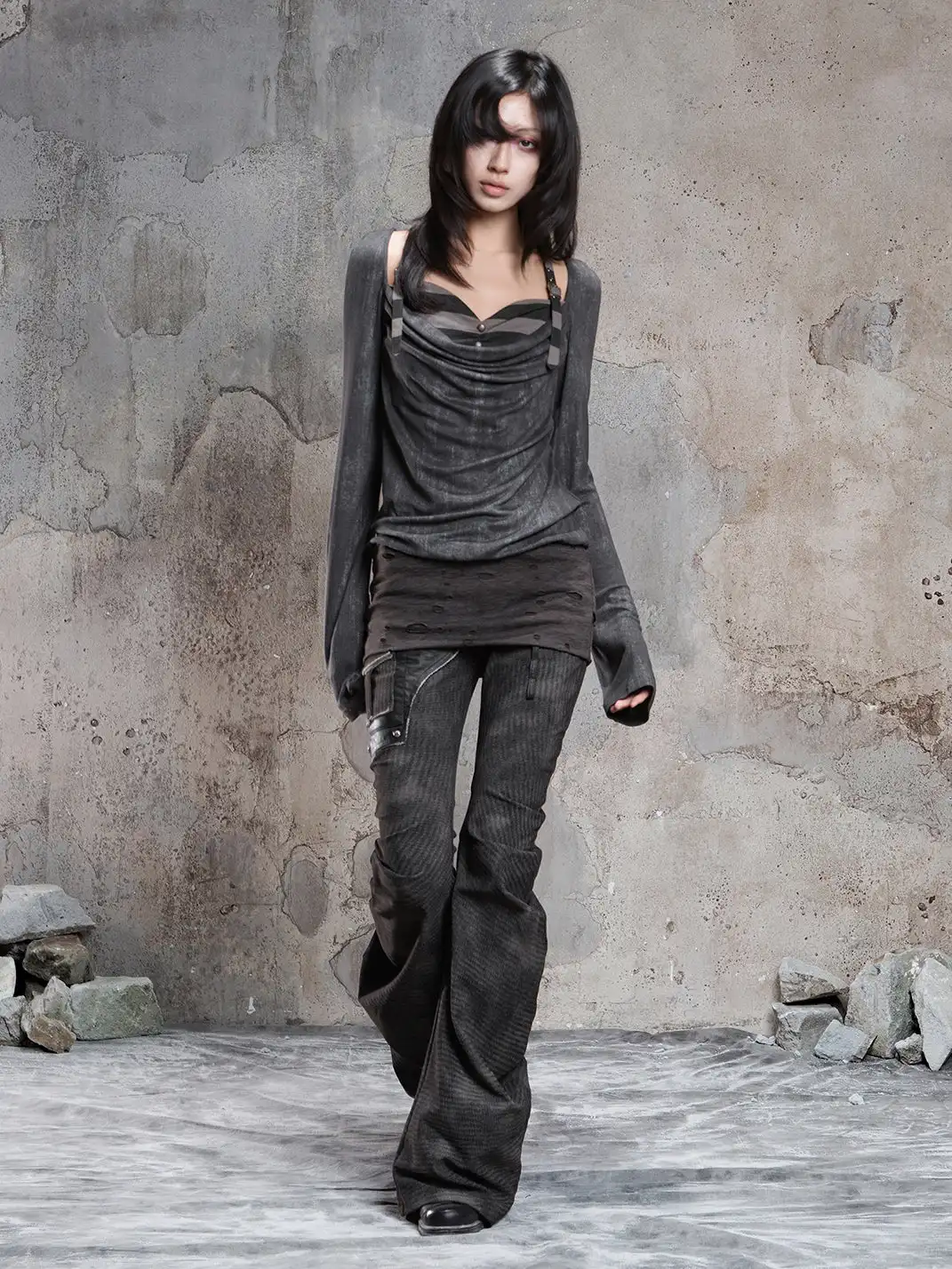 ARIADNAw | Off-Shoulder Ruffled Mid-Length Slimming Punk Top