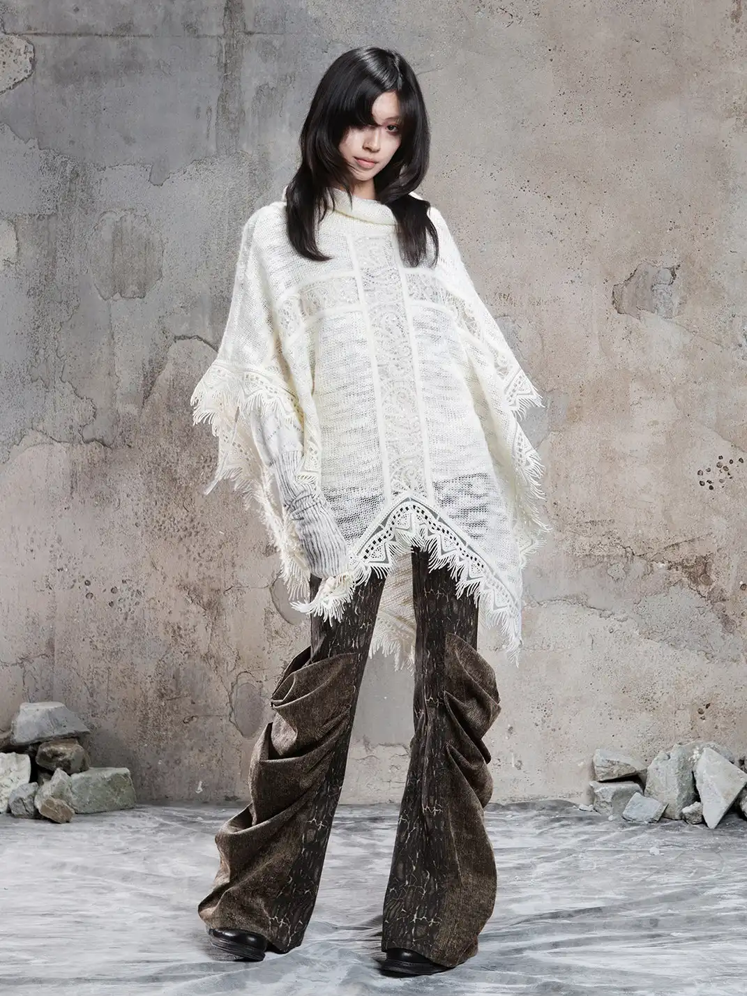 ARIADNAw | Asymmetrical Fringe Detailing on a Niche Knit Top