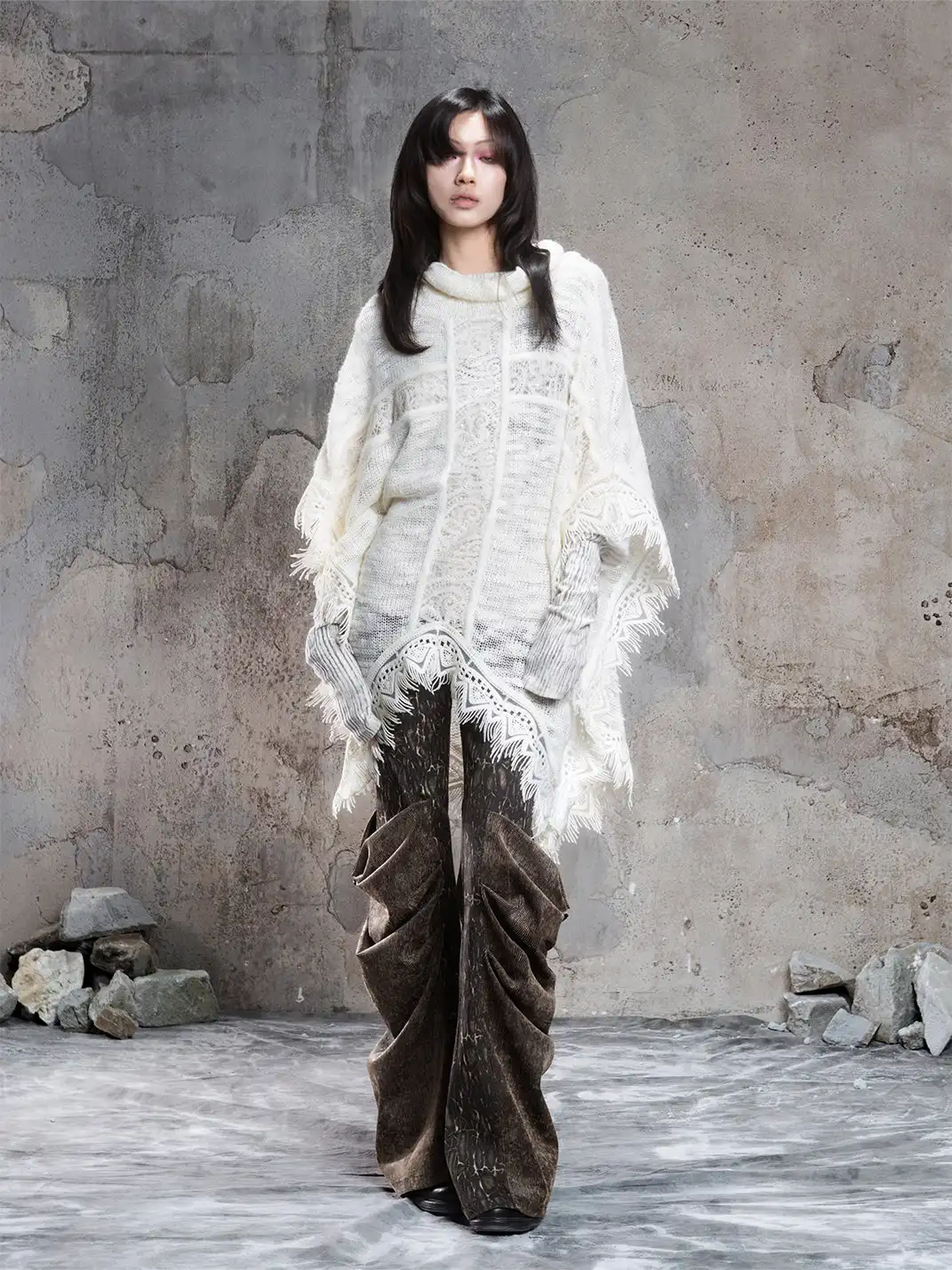 ARIADNAw | Asymmetrical Fringe Detailing on a Niche Knit Top