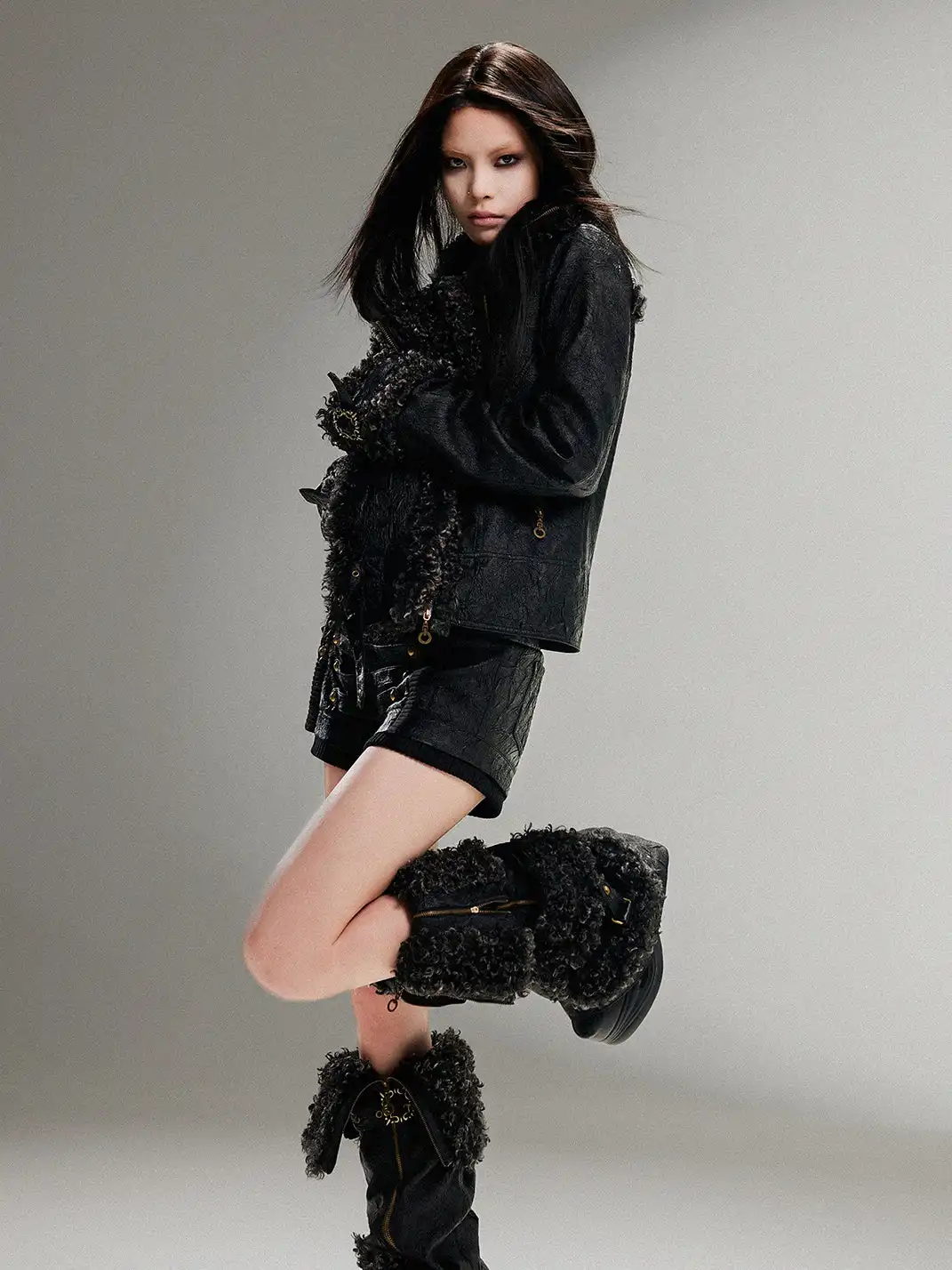 ARIADNAw | Heavy-Duty Punk Leather Patchwork Hairy Leg Warmers