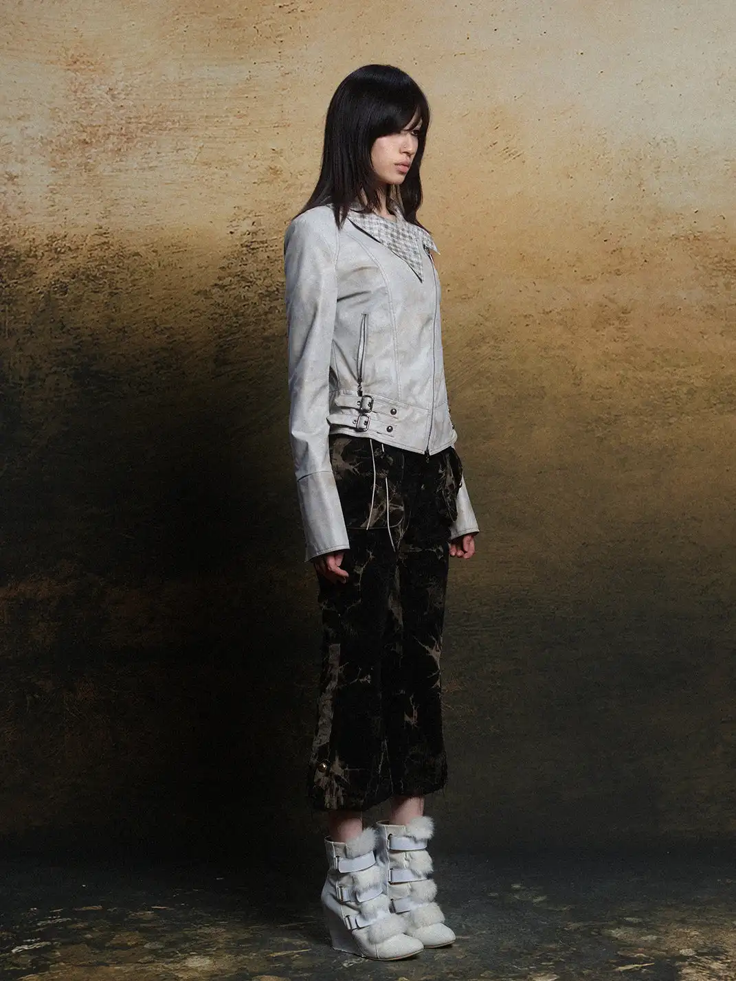ARIADNAw | Asymmetric Collar Short Leather Jacket