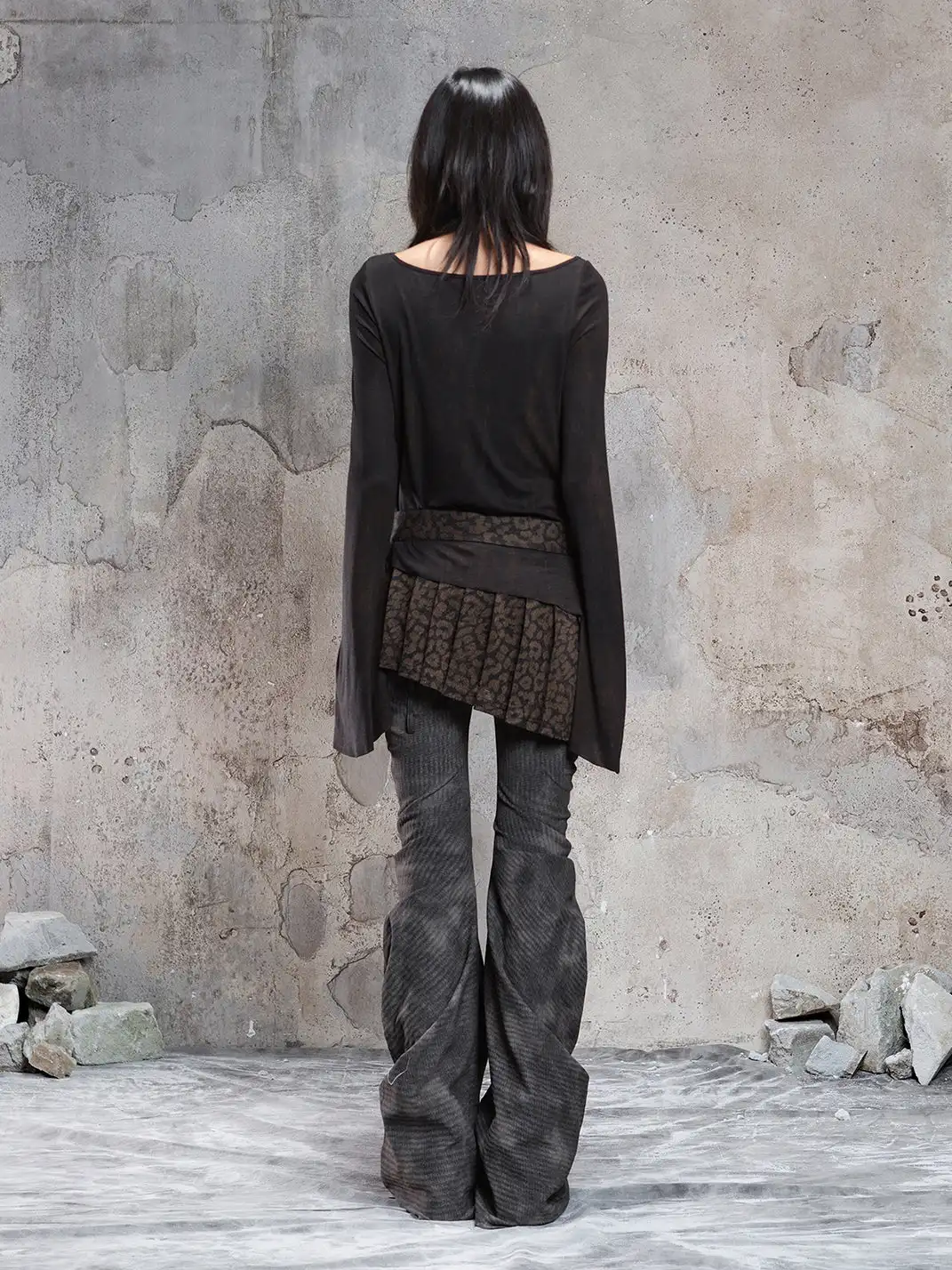 ARIADNAw | Fake Two-Piece Crew Neck Knit Blouse