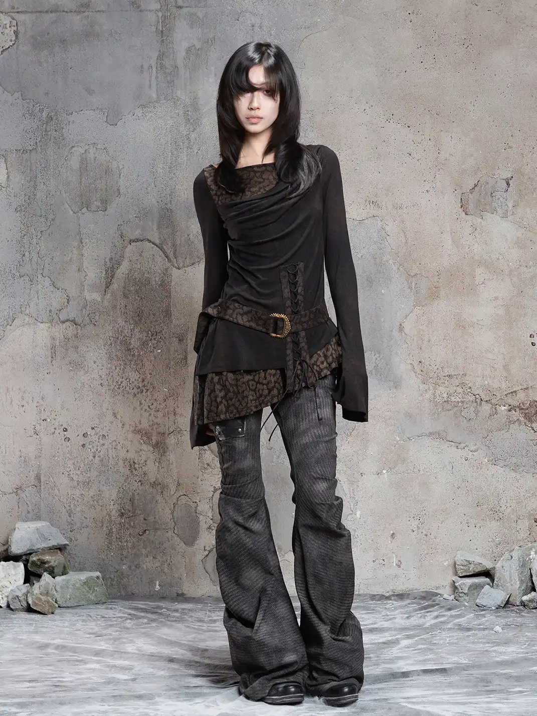 ARIADNAw | Fake Two-Piece Crew Neck Knit Blouse