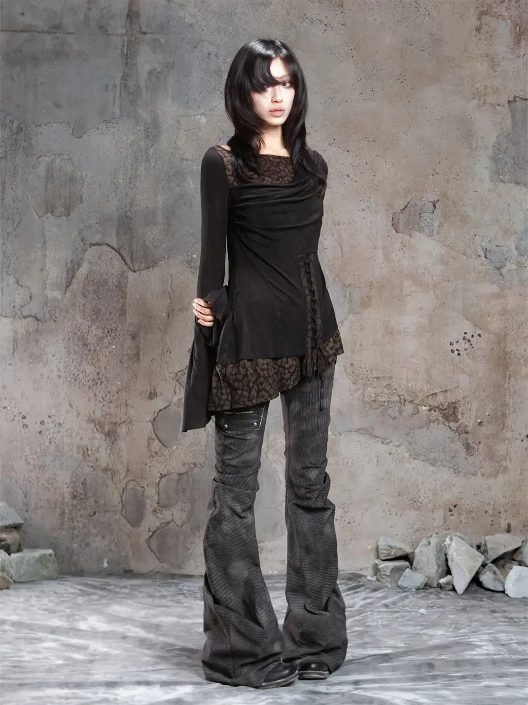 ARIADNAw | Fake Two-Piece Crew Neck Knit Blouse
