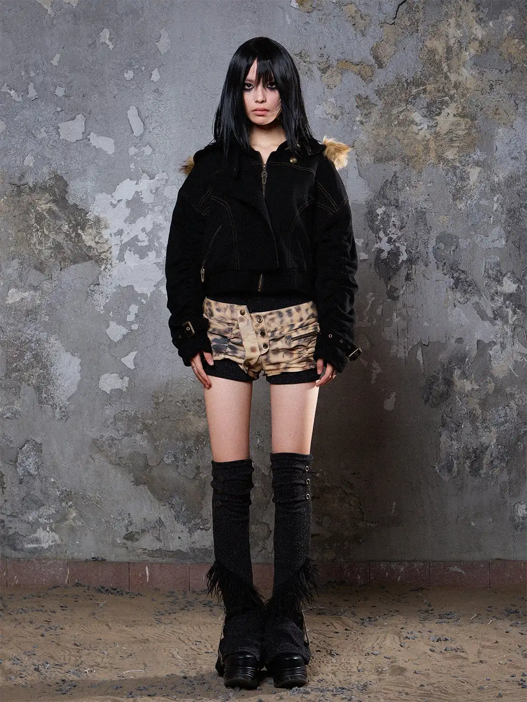 ARIADNAw | Heavy-Duty Two-Way Short Jacket With Fur Collar