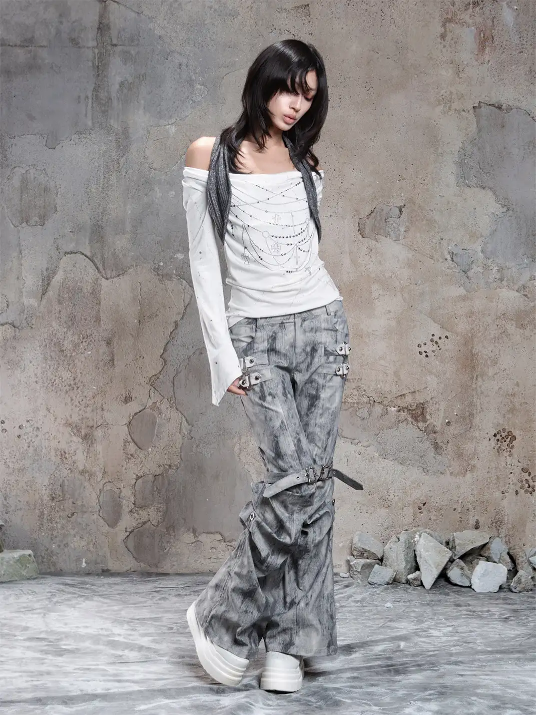 ARIADNAw | Asymmetrical Faux Two-Piece Long-Sleeve Knit Top