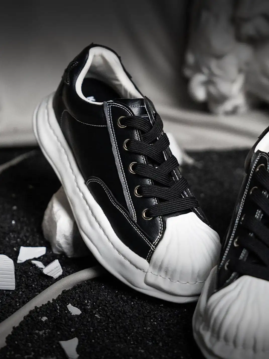 KAALIXTO | Shell-Toe Lace-Up Sneakers-Black