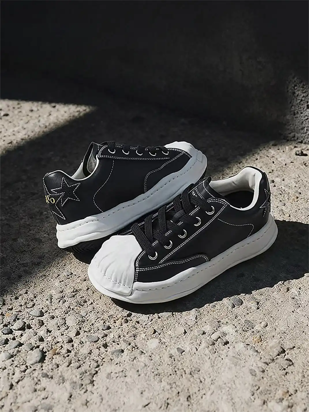 KAALIXTO | Shell-Toe Lace-Up Sneakers-Black