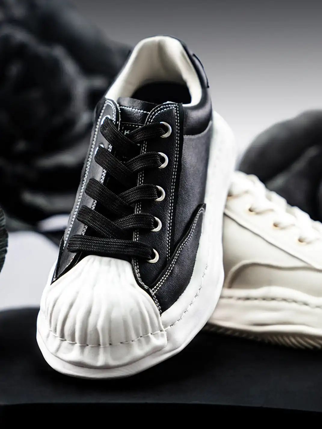 KAALIXTO | Shell-Toe Lace-Up Sneakers-Black