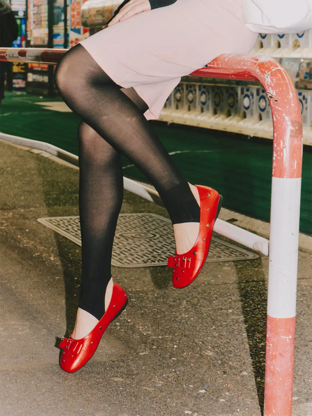 ECODAY | Bow-Adorned Ballet Shoes
