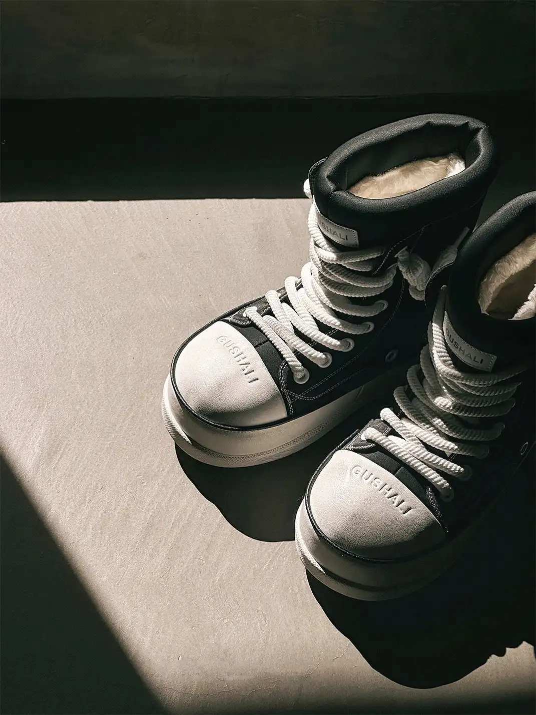 GSL | Shell Toe Platform Mid-Calf Boots-Black