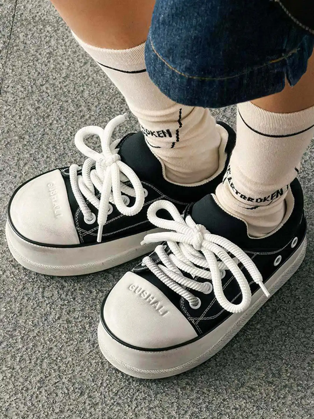 GSL | Retro Distressed Platform Sneakers-Black