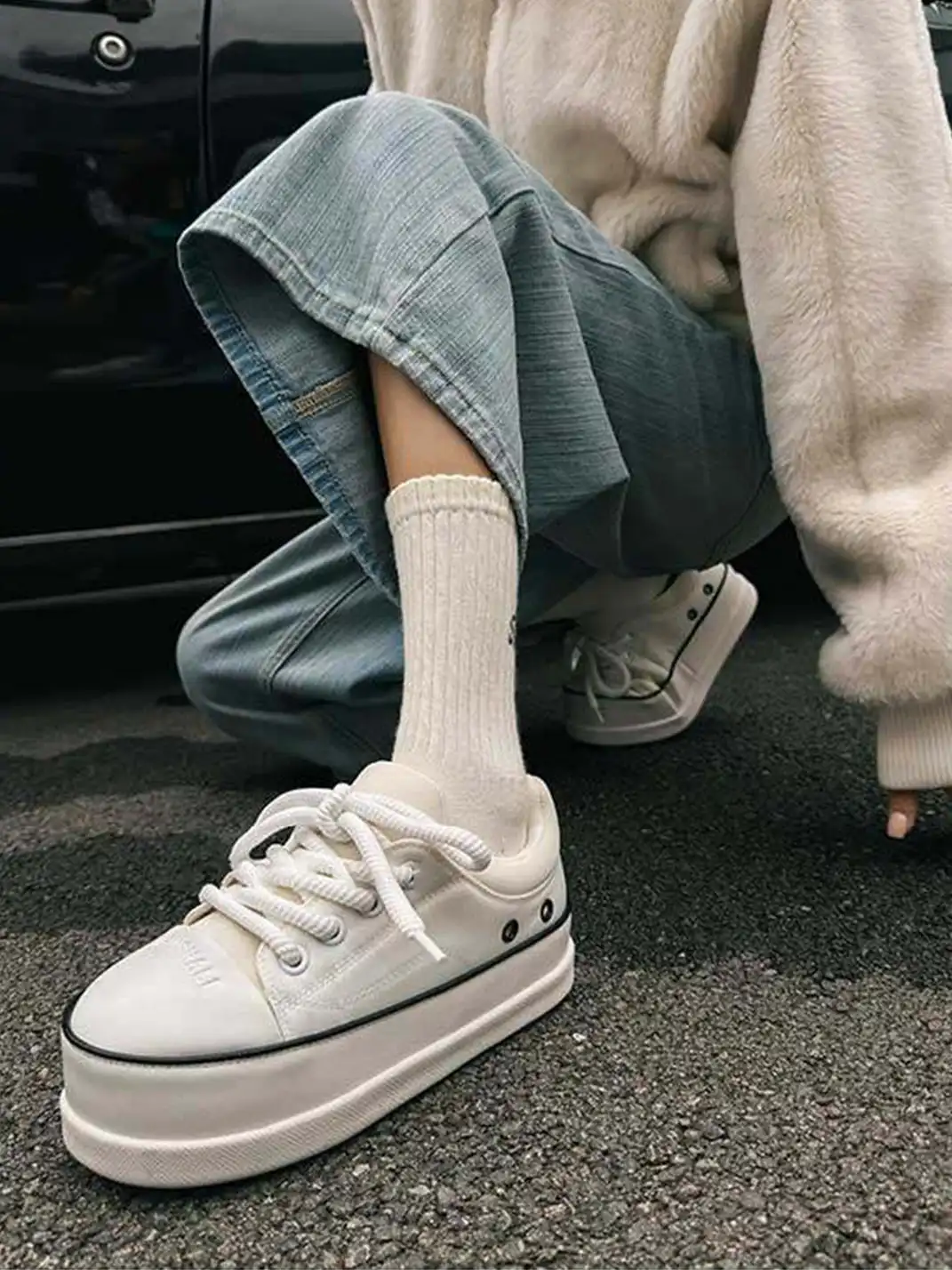 GSL | Retro Distressed Platform Sneakers-White