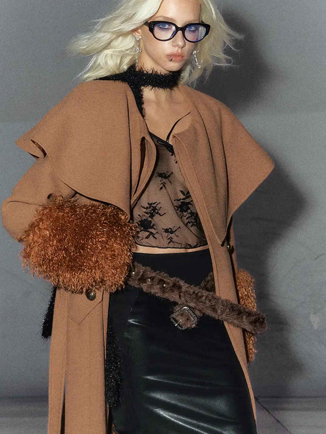 The NeverMore | Retro Brown Fur Belt