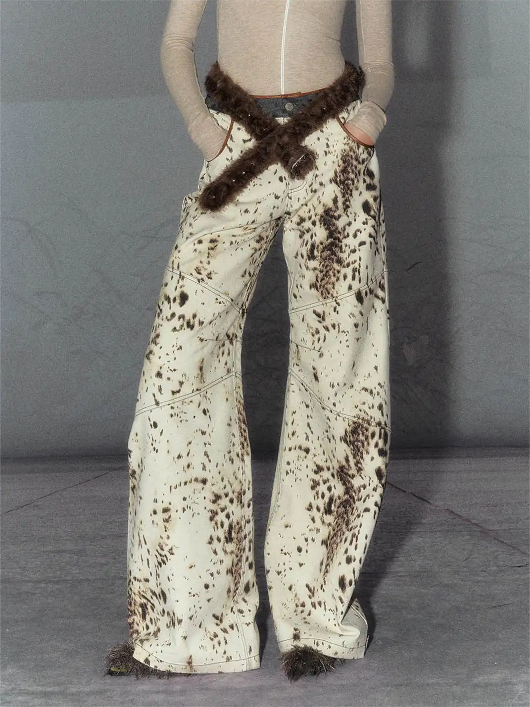 The NeverMore | Retro Brown Fur Belt