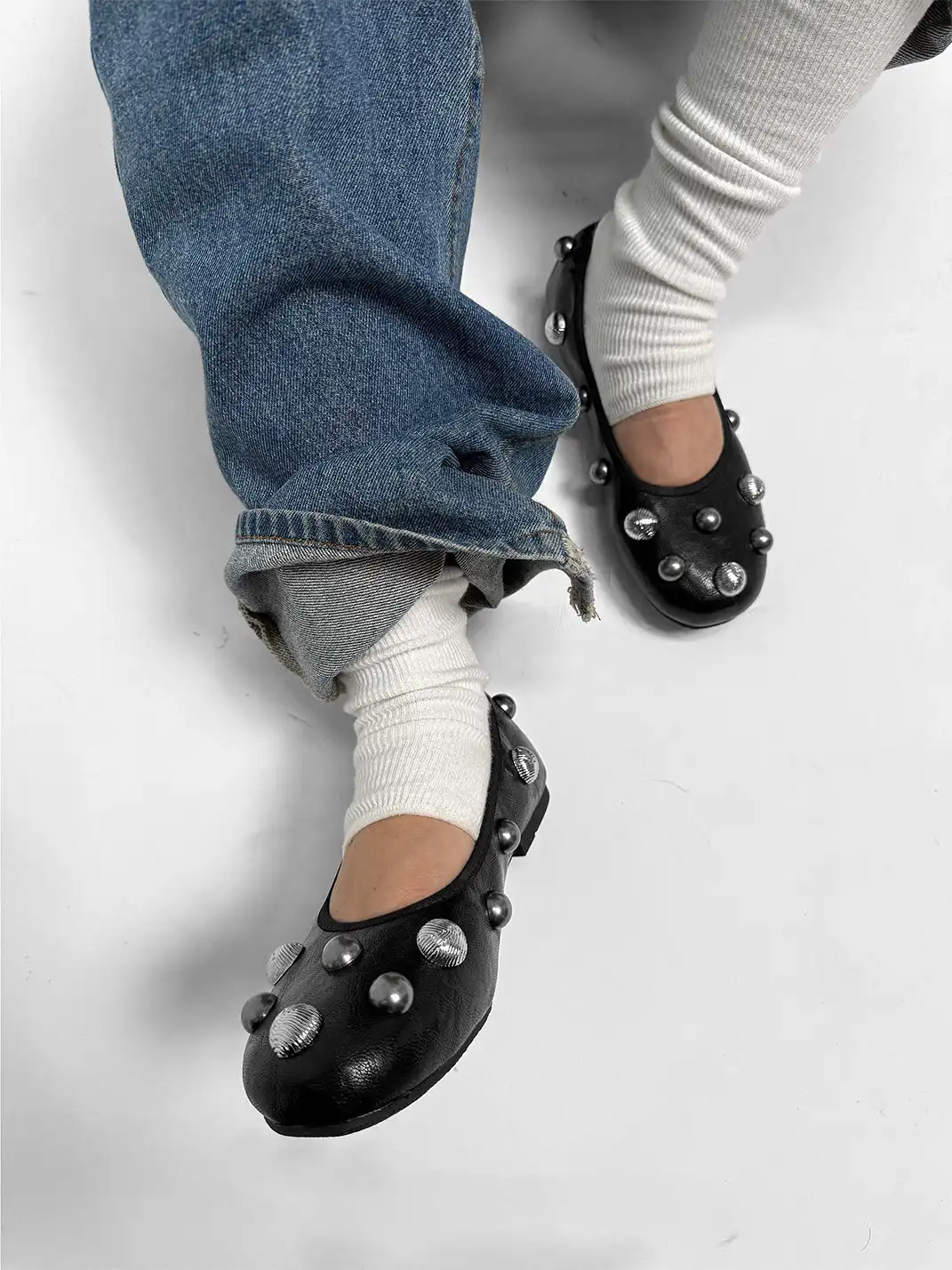 ABstract Garden | Vintage Studded Ballet Flats-Black