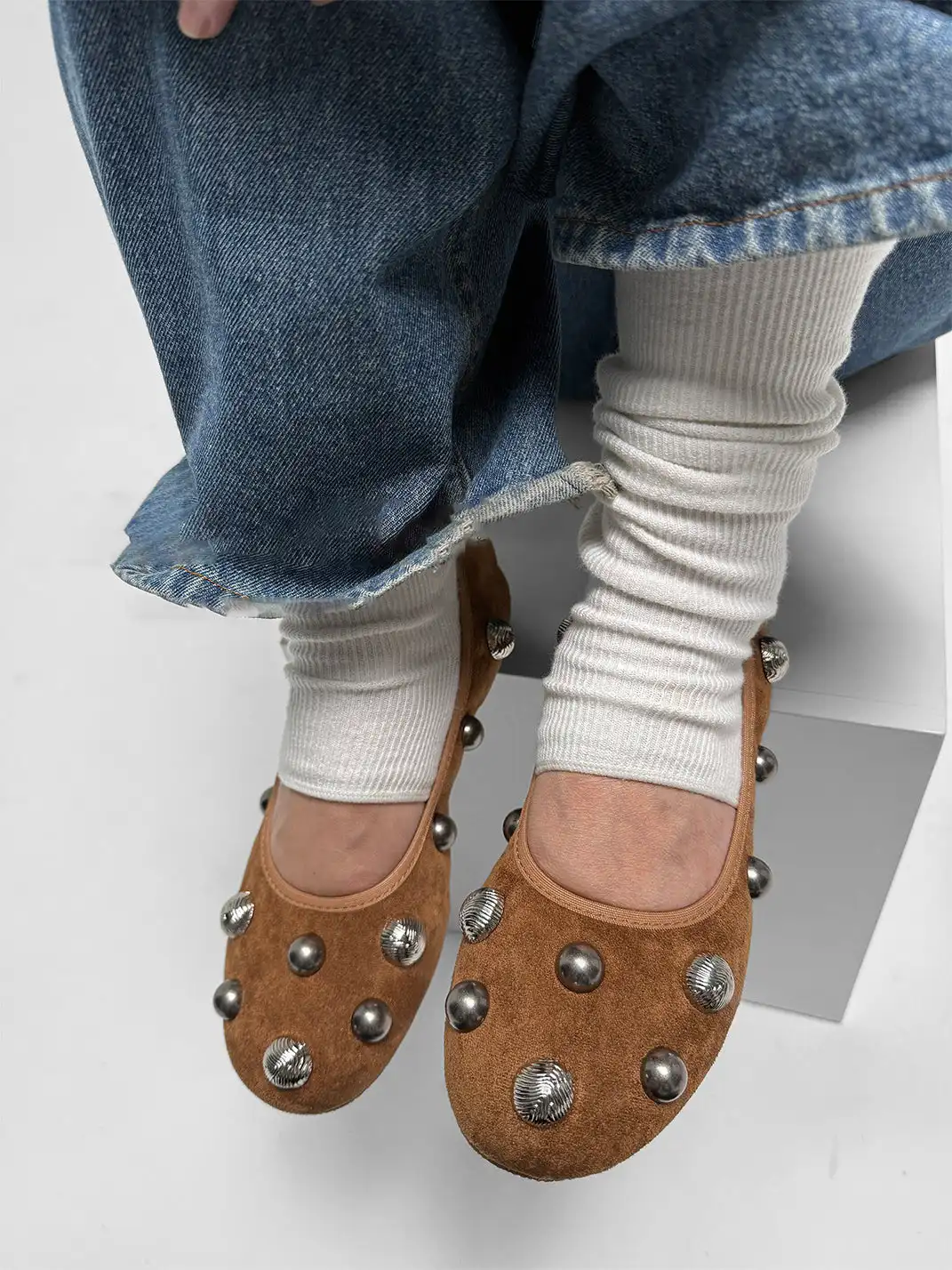 ABstract Garden | Vintage Studded Ballet Flats-Brown