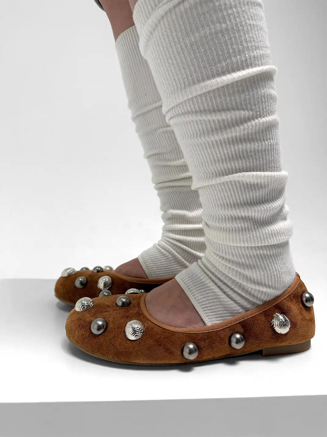 ABstract Garden | Vintage Studded Ballet Flats-Brown