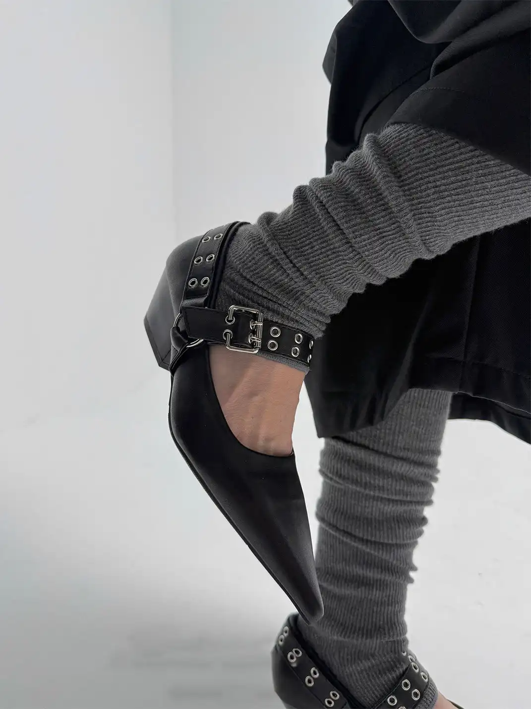 ABstract Garden | Studded Chunky Heel Pointed Toe Mary Jane Shoes