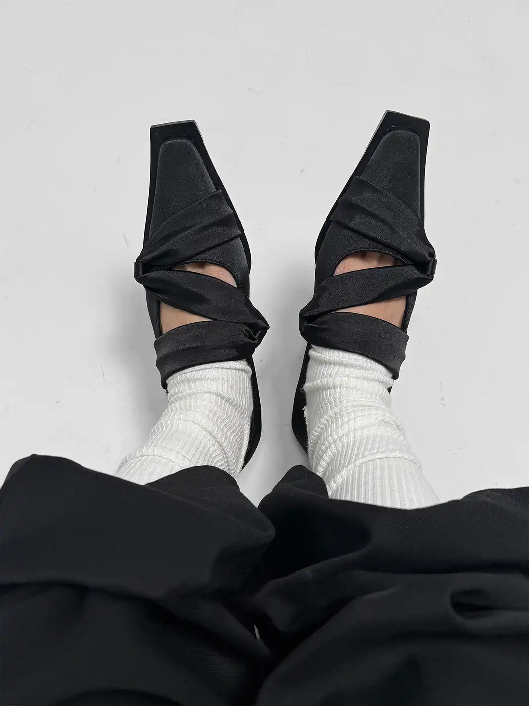 ABstract Garden | Satin Square Toe Low-Cut Shoes
