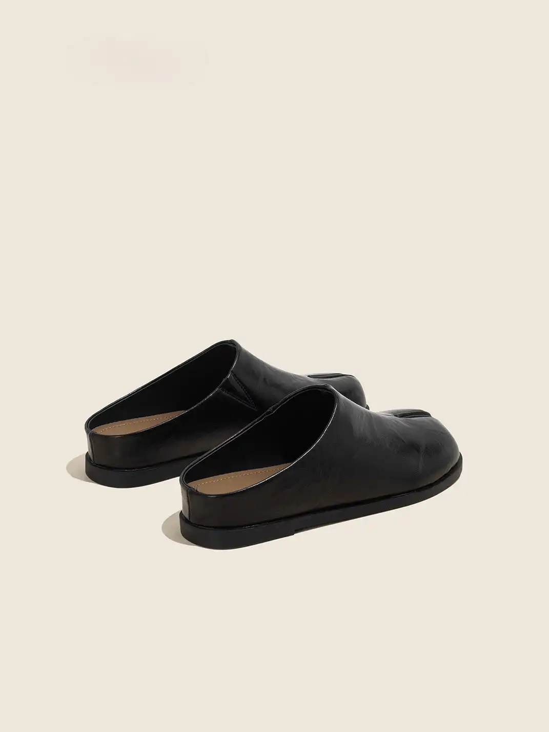 OLDMEOW | Split-toe Flat Sandals