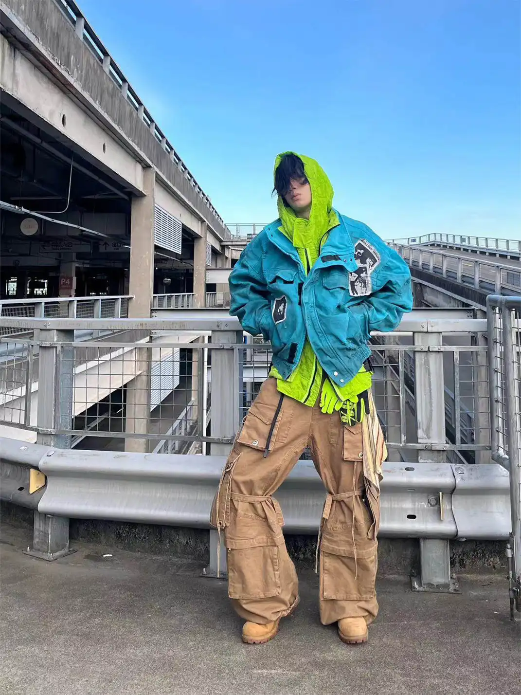 RELABEL | Multi-Pocket Detachable Scarf Distressed Cargo