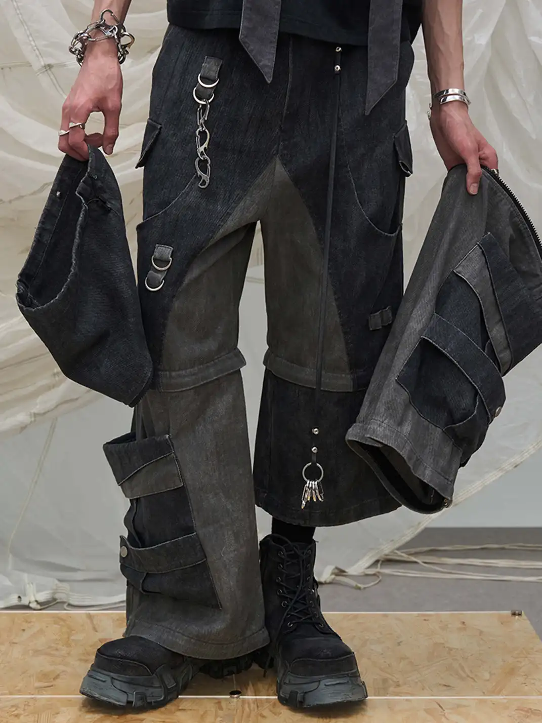 RELABEL | Multi-Detachable Straps Cargo Pants