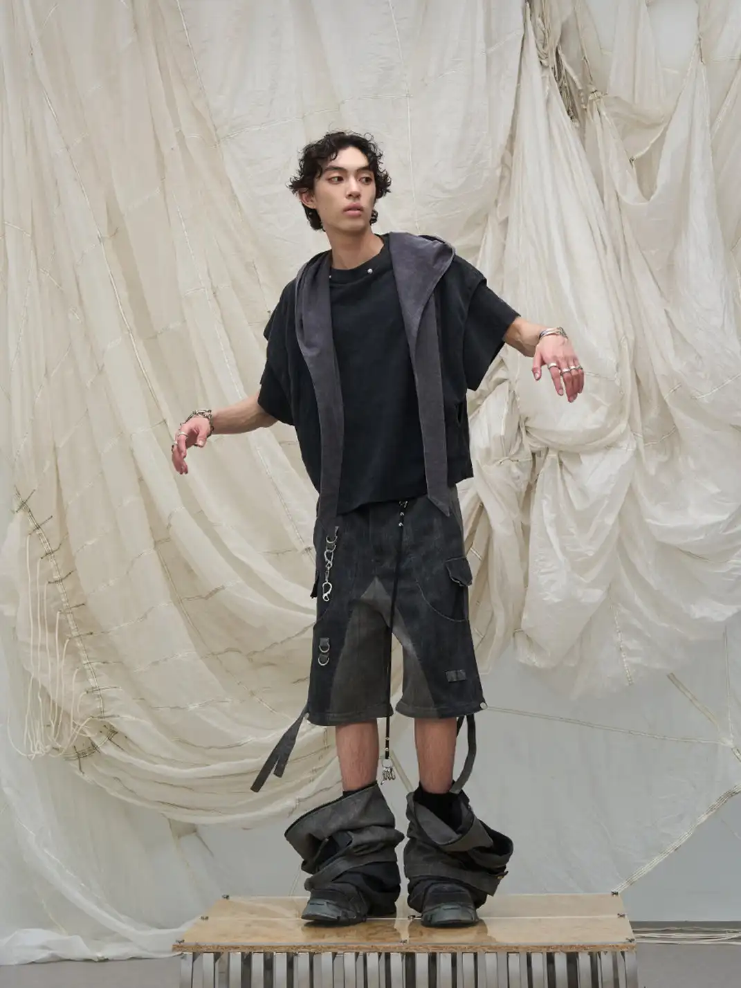 RELABEL | Multi-Detachable Straps Cargo Pants