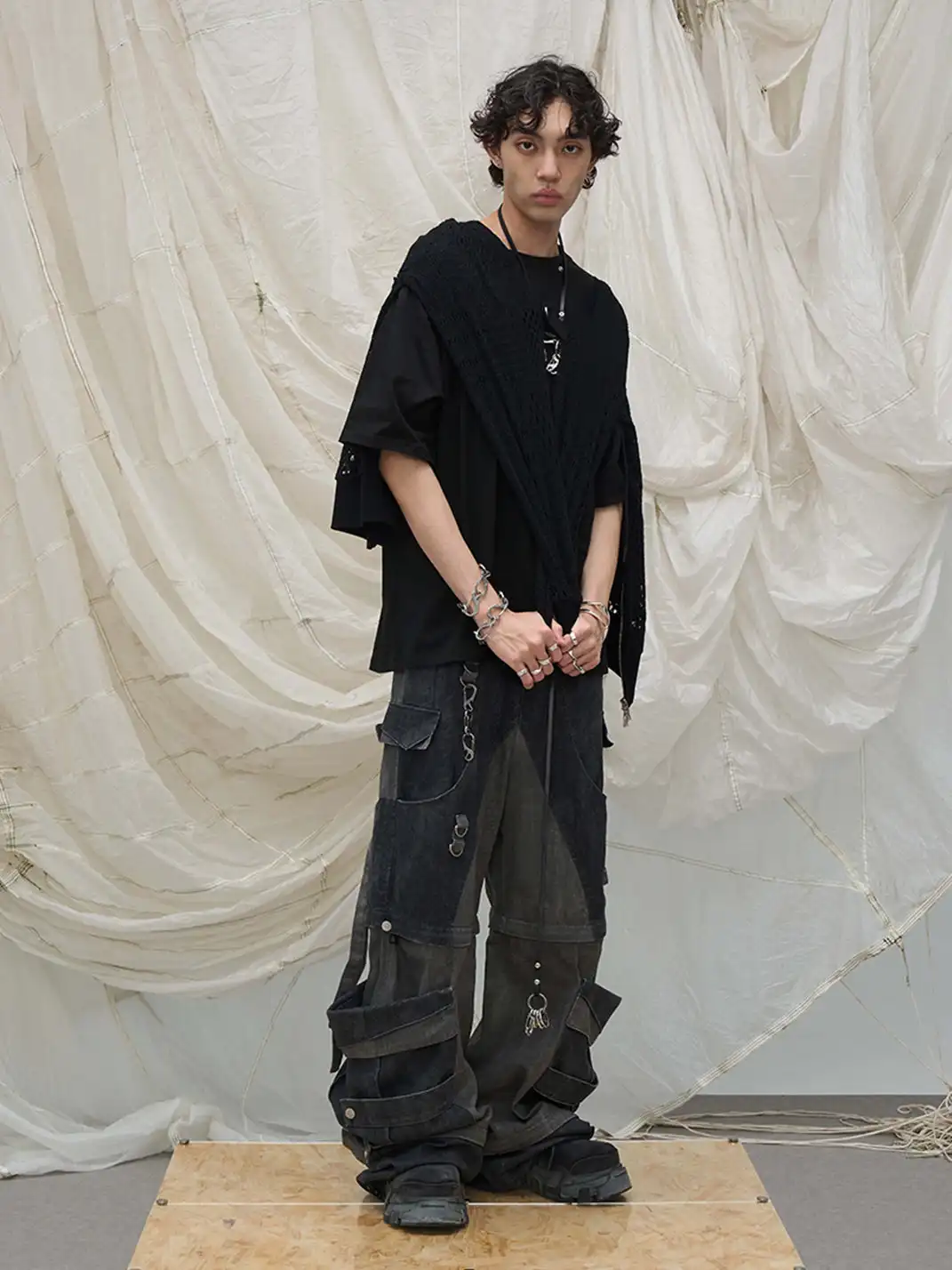 RELABEL | Multi-Detachable Straps Cargo Pants