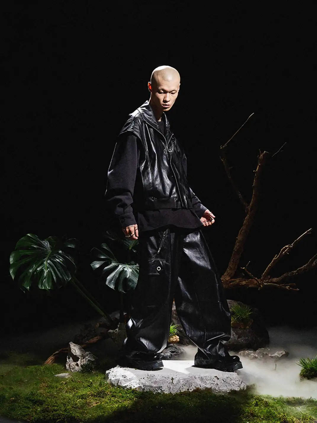 RELABEL | Half-High Collar Deconstructed Shoulder Leather Jacket