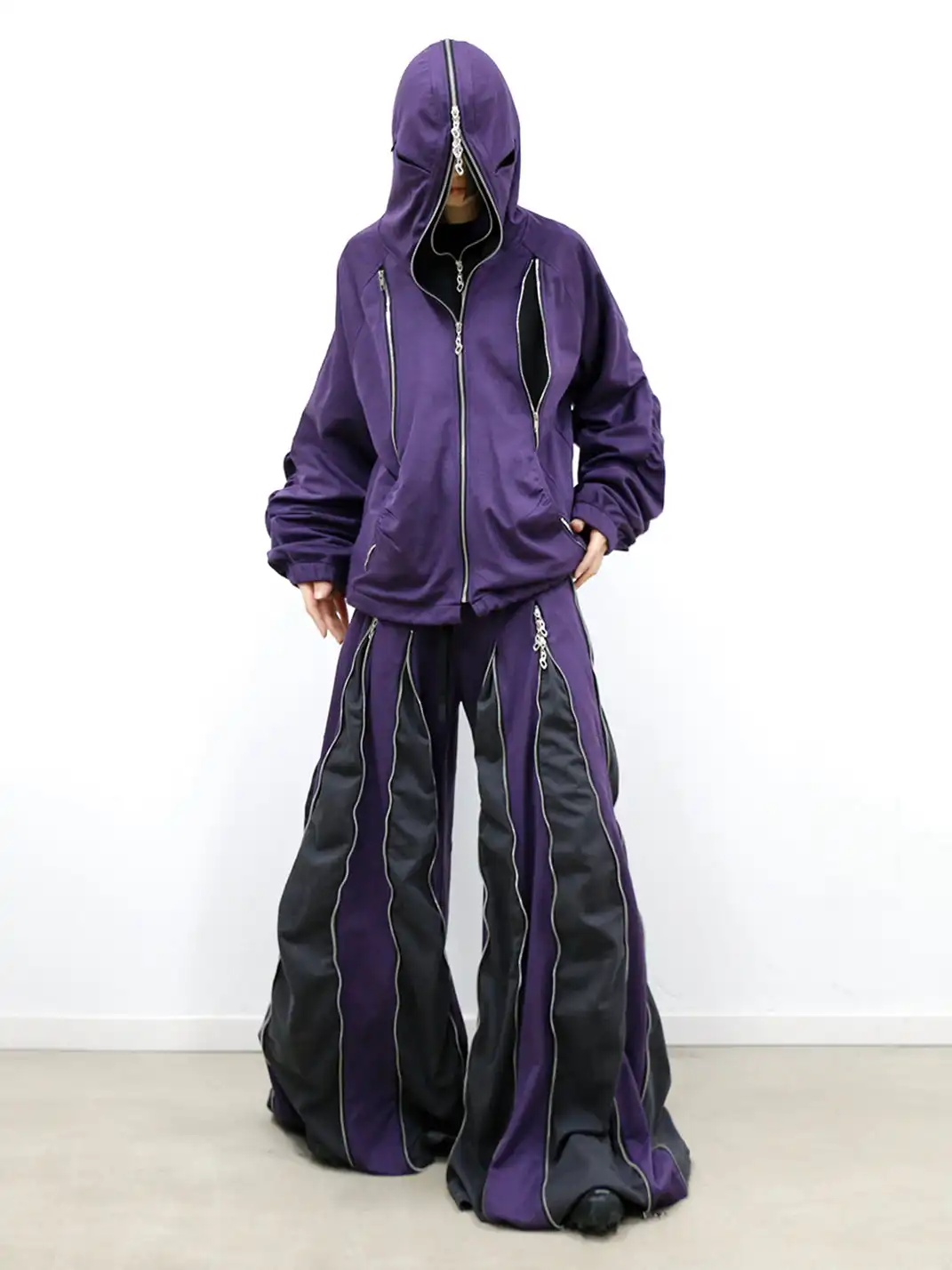 RELABEL | Multi-Zipper Adjustable Sweatpants