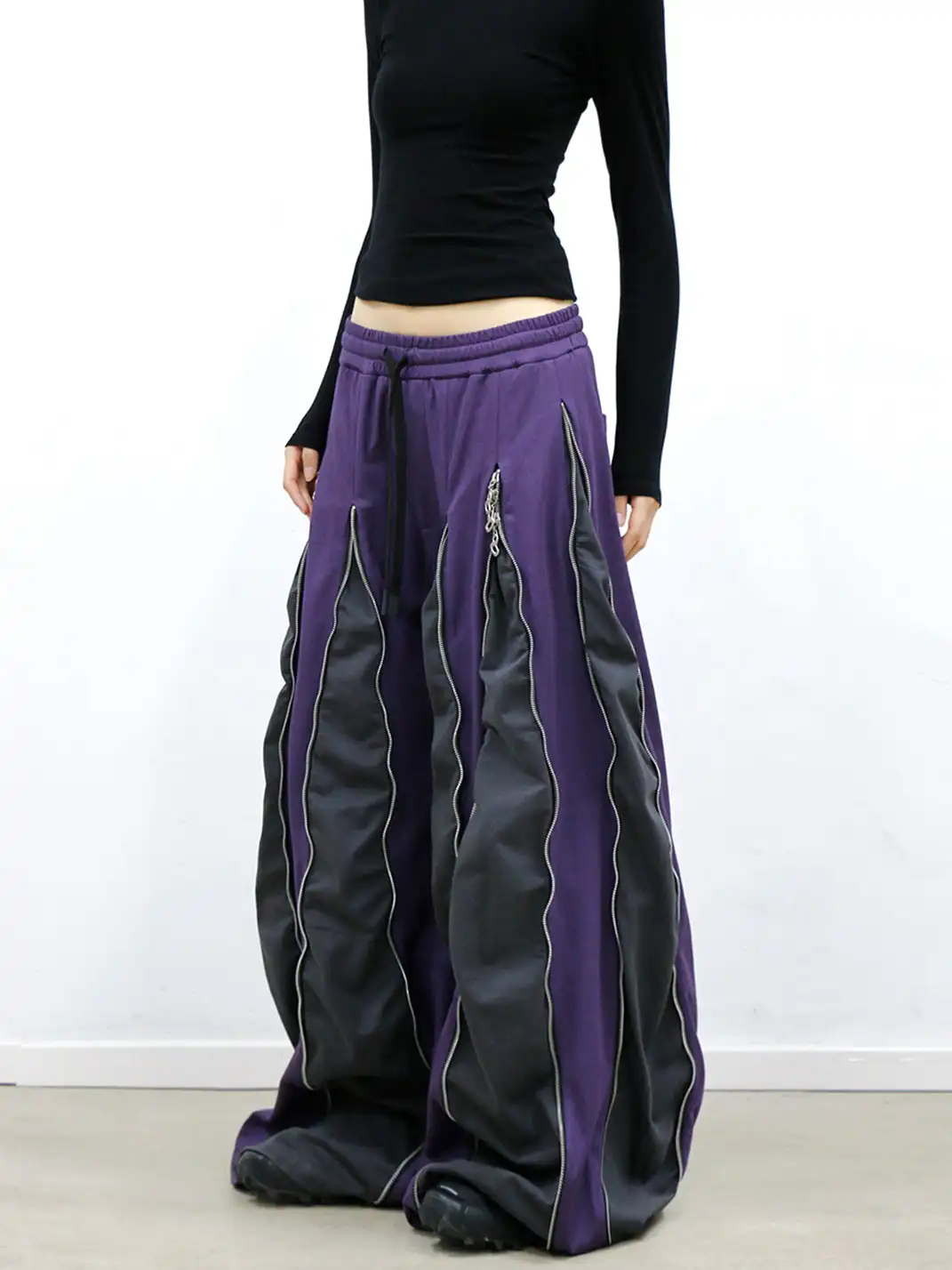 RELABEL | Multi-Zipper Adjustable Sweatpants