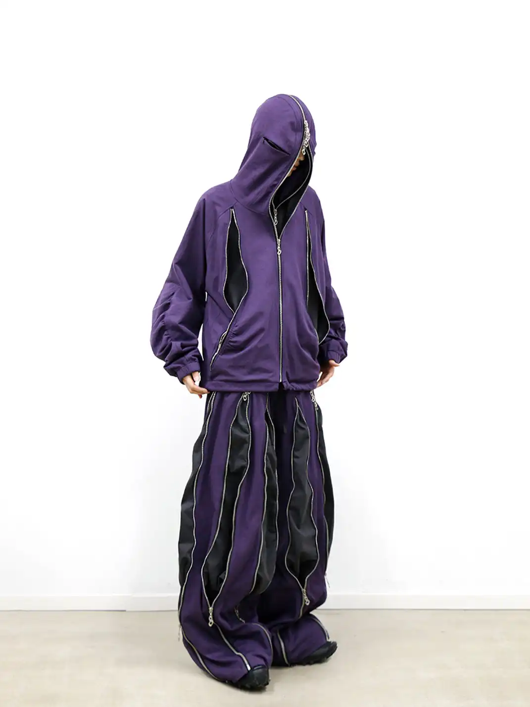 RELABEL | Multi-Zipper Double-Layer Cut Hoodie