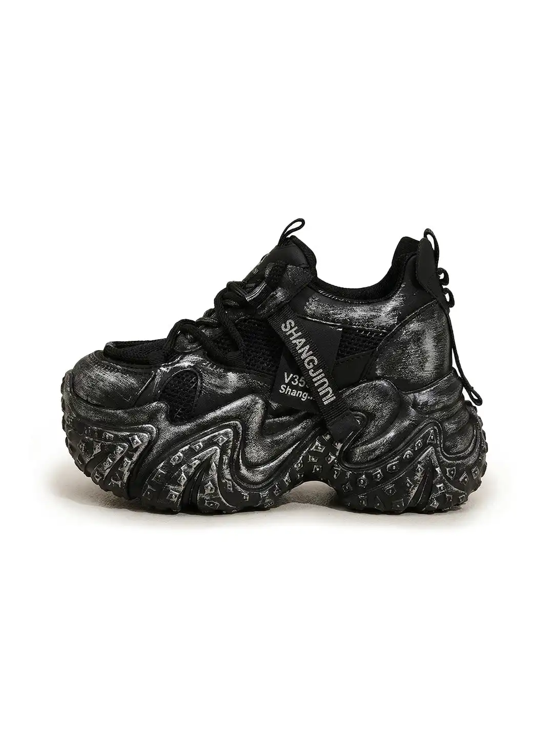 GRACE PANDA | Distressed Platform Dad Shoes-Black