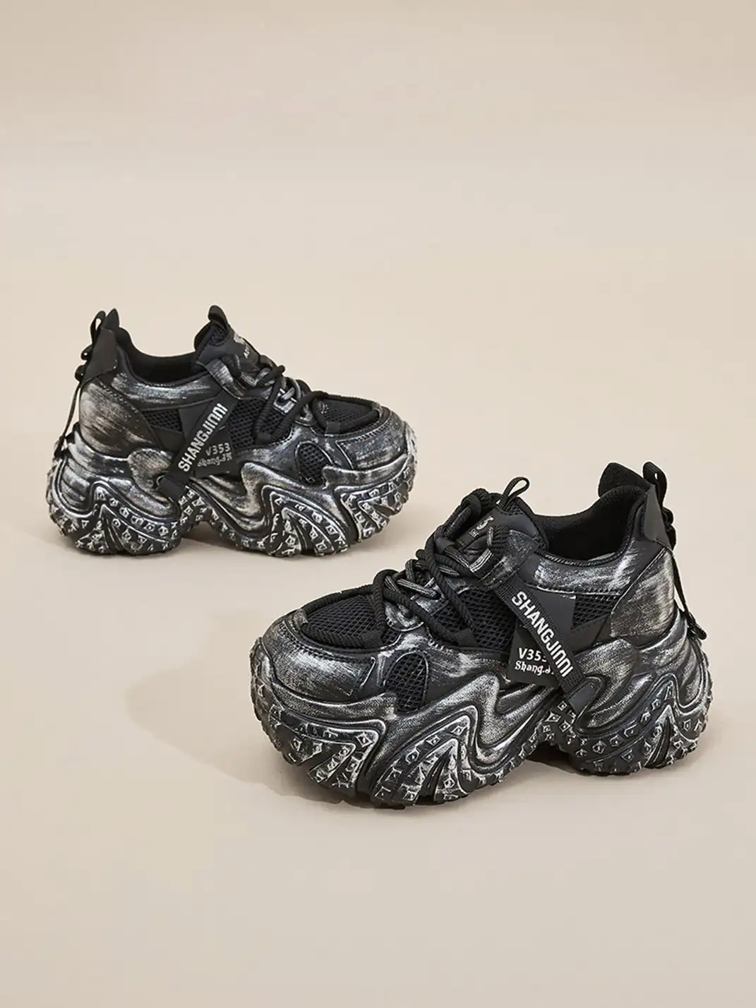 GRACE PANDA | Distressed Platform Dad Shoes-Black