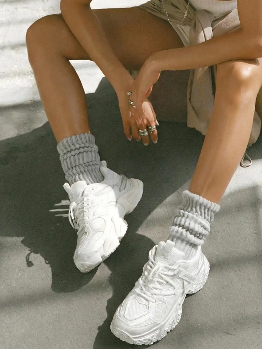 GRACE PANDA | Distressed Platform Dad Shoes-White