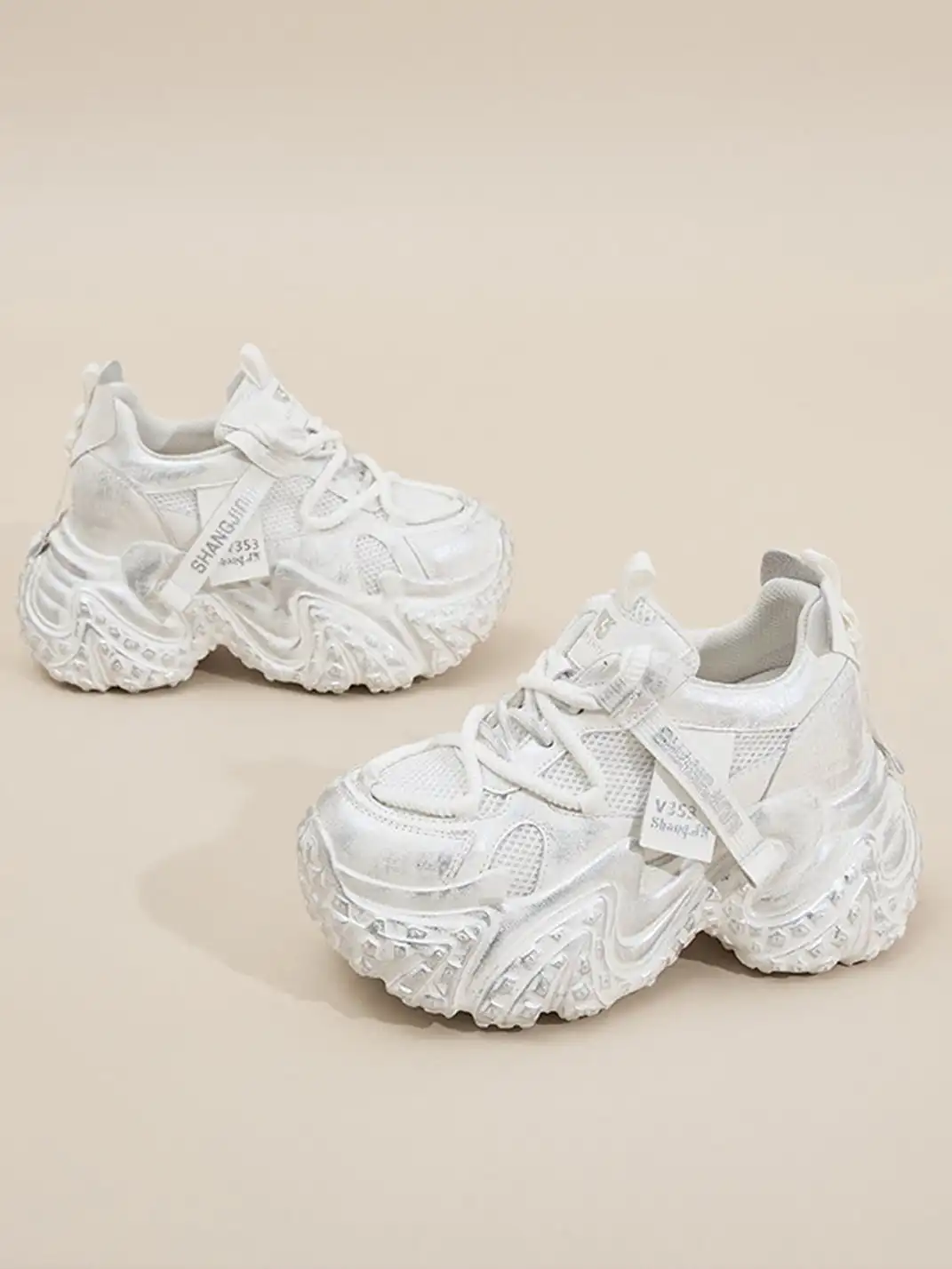 GRACE PANDA | Distressed Platform Dad Shoes-White