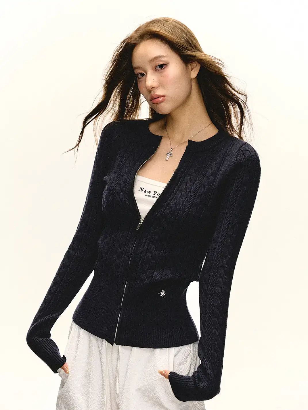 ARISEISM | Round Neck Cable Knit Cardigan Sweater