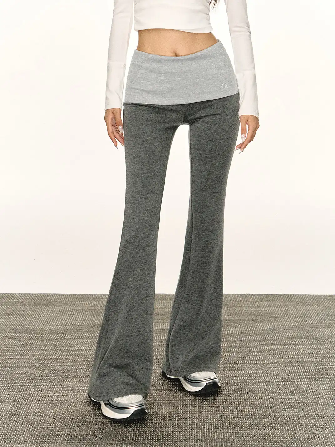 ARISEISM | Waist-Turn Slim-Fit Flared Pants