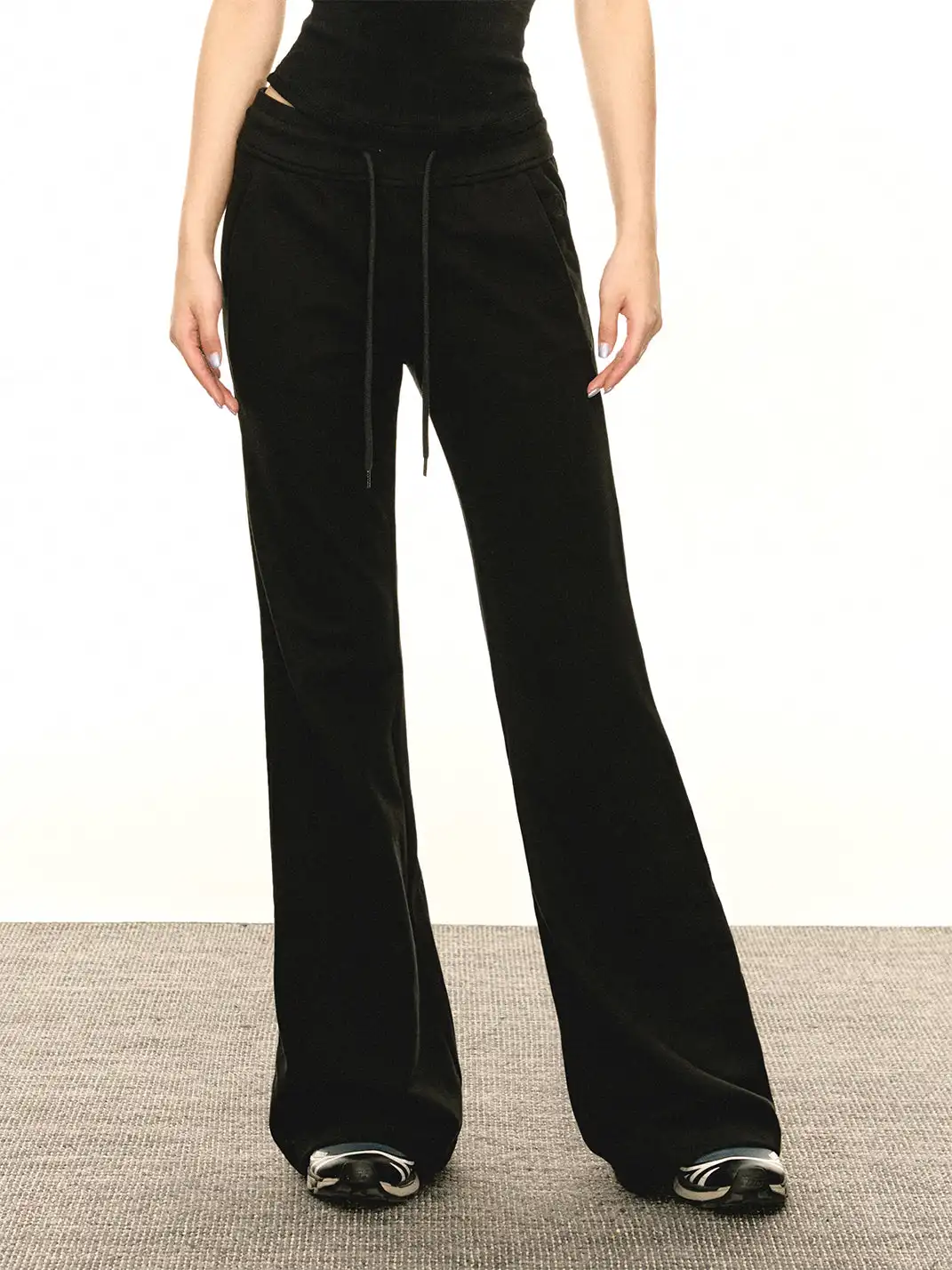 ARISEISM | Slightly Flared Grey Yoga Sweatpants
