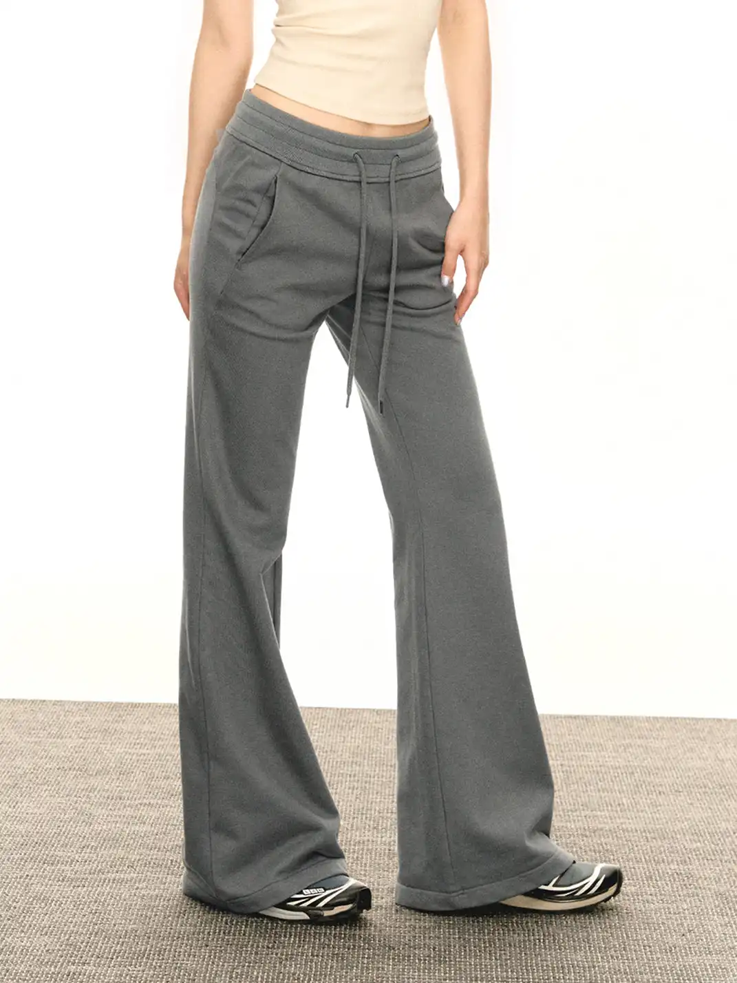 ARISEISM | Slightly Flared Grey Yoga Sweatpants