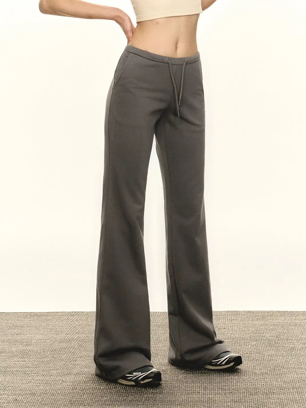 ARISEISM | Low-Rise Flared Yoga Sweatpants