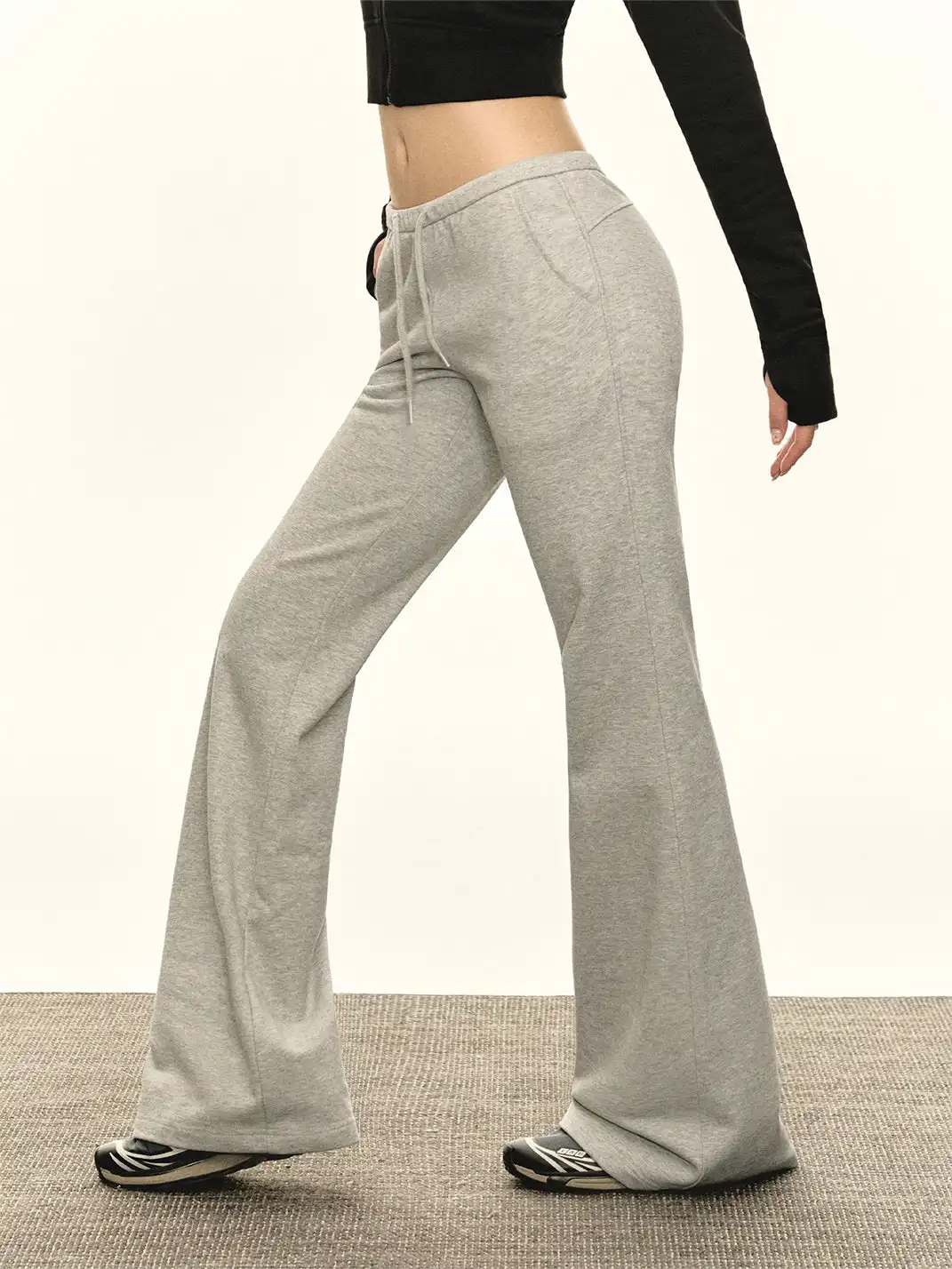 ARISEISM | Low-Rise Flared Yoga Sweatpants