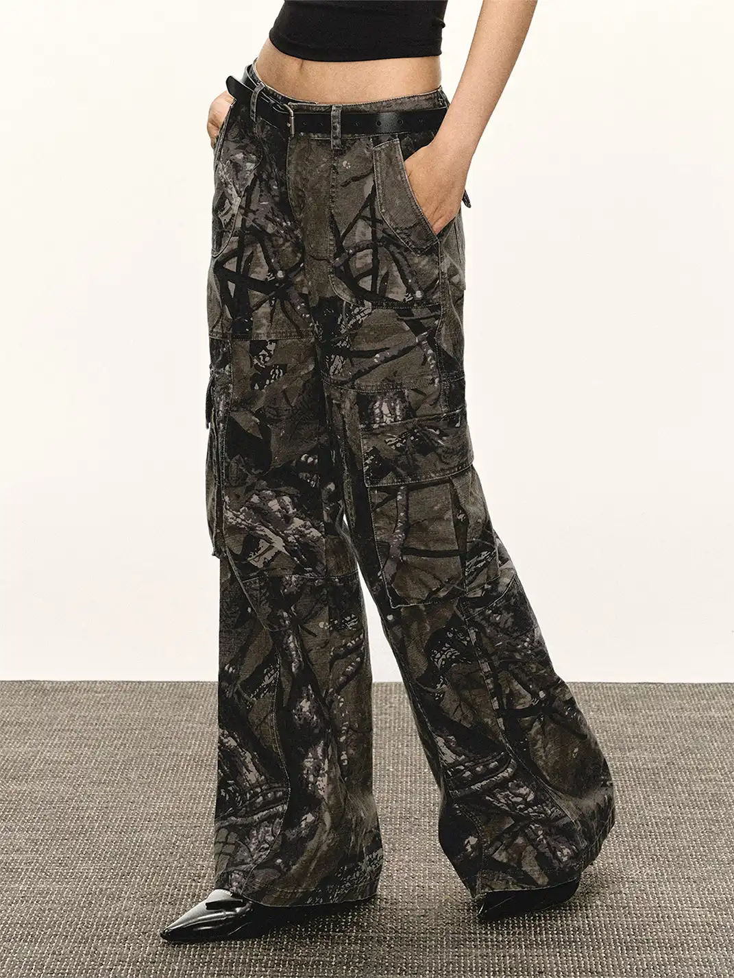ARISEISM | Leaf Camouflage Cargo Pants