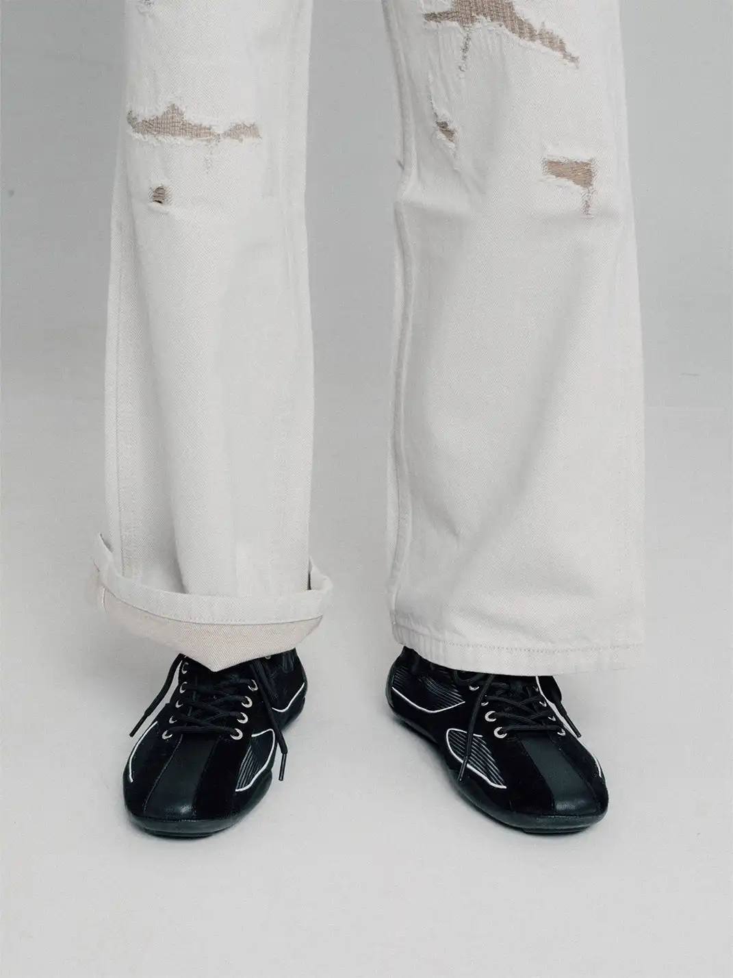 DYZZYMOTIF | Lace-Up Color-Blocked Suede Cowhide Thin-Soled Shoes-Black