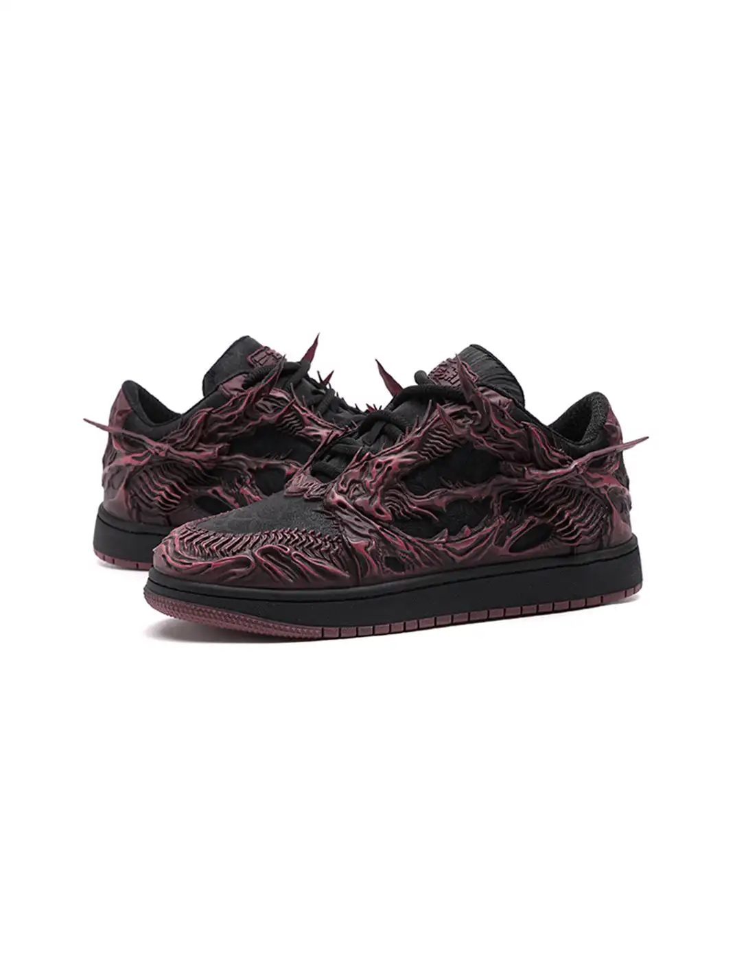 SGSX | Dragon Embossed Low-Top Sneakers-Red