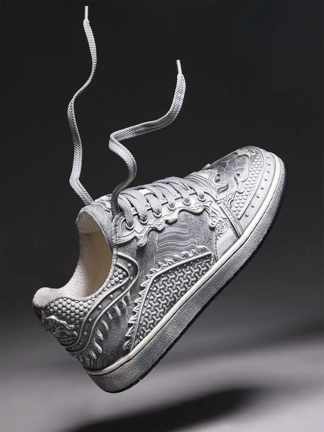 SGSX | Chinese Dragon Relief Art Sneakers-White