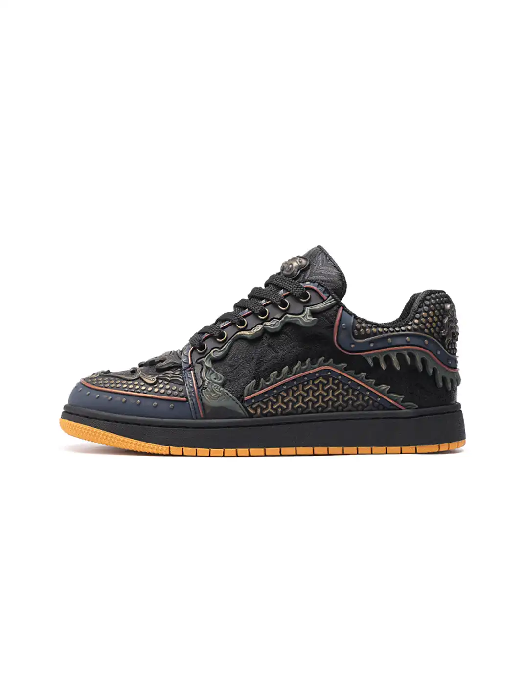 SGSX | Dragon Scale Embossed Low-Top Sneakers