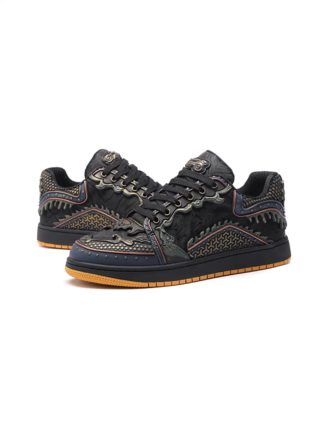 SGSX | Dragon Scale Embossed Low-Top Sneakers